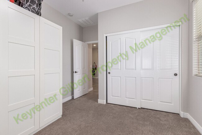 Building Photo - Beautiful Single-Story 3-Bed/3-Bath Home i...