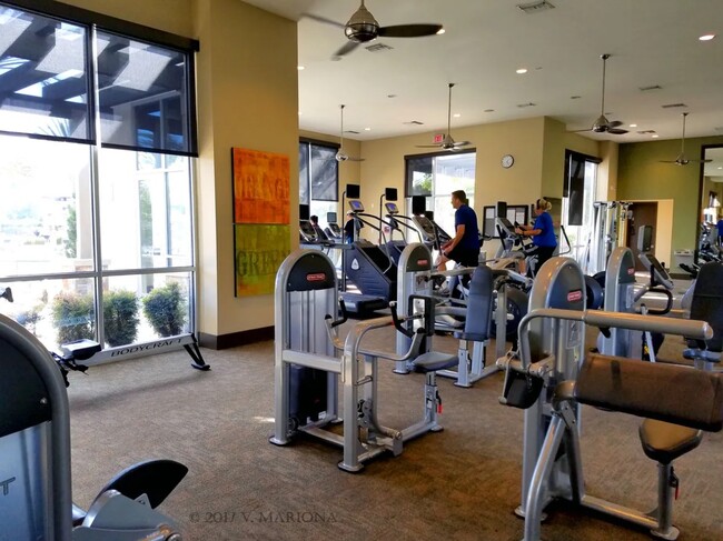 Three Sixty features a 24-hour fitness center - 5429 Strand