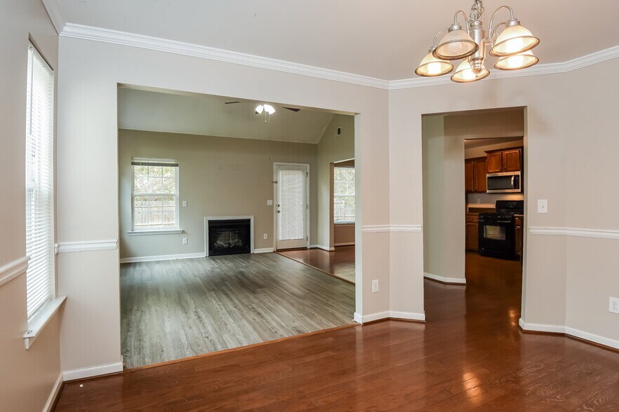 Building Photo - 62 Beaver Pointe