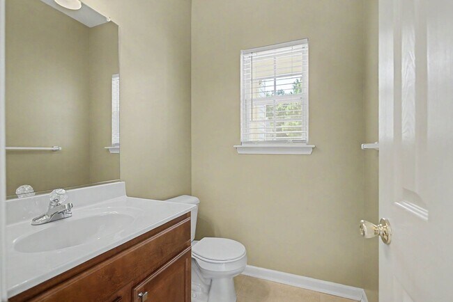 Building Photo - 354 Canaan Cir