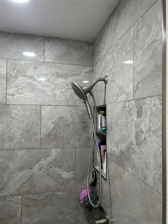 Building Photo - 947 Wages Way