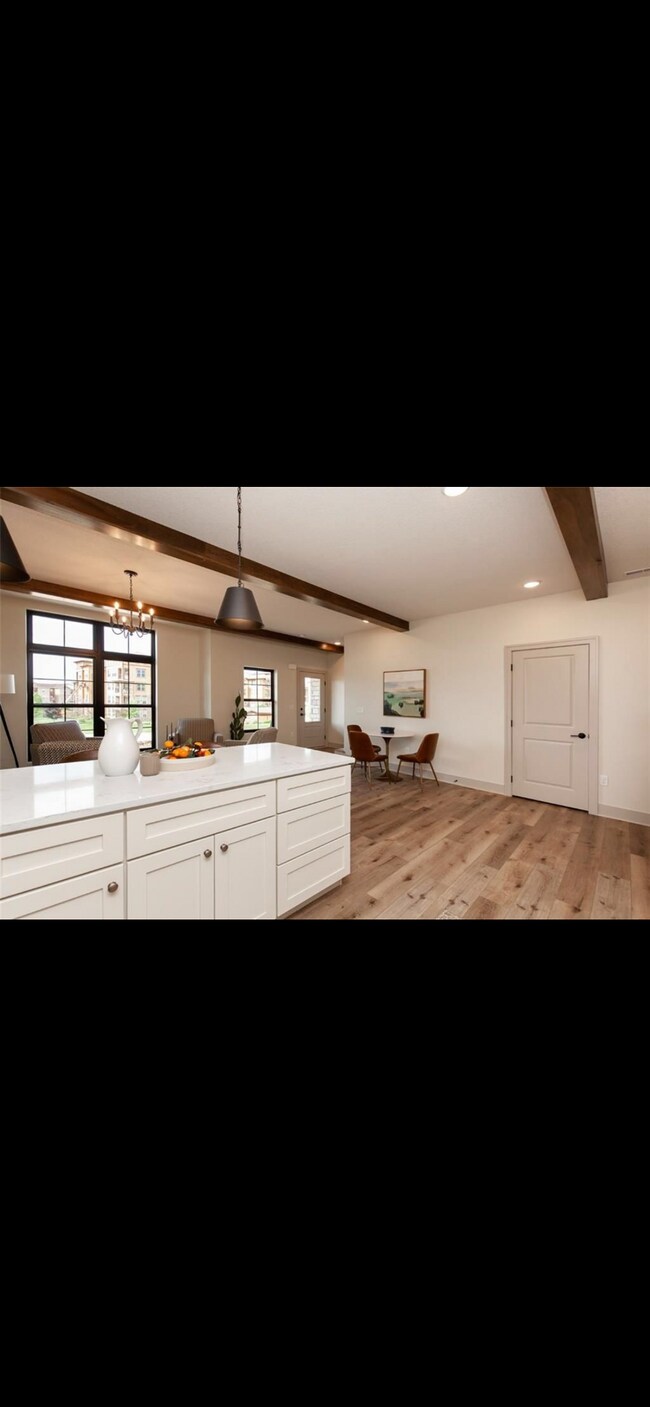 Building Photo - 6460 Galleria Dr
