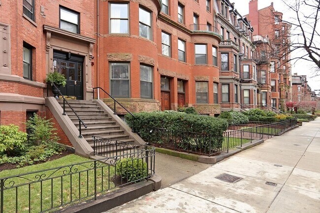 Building Photo - 281 Beacon St