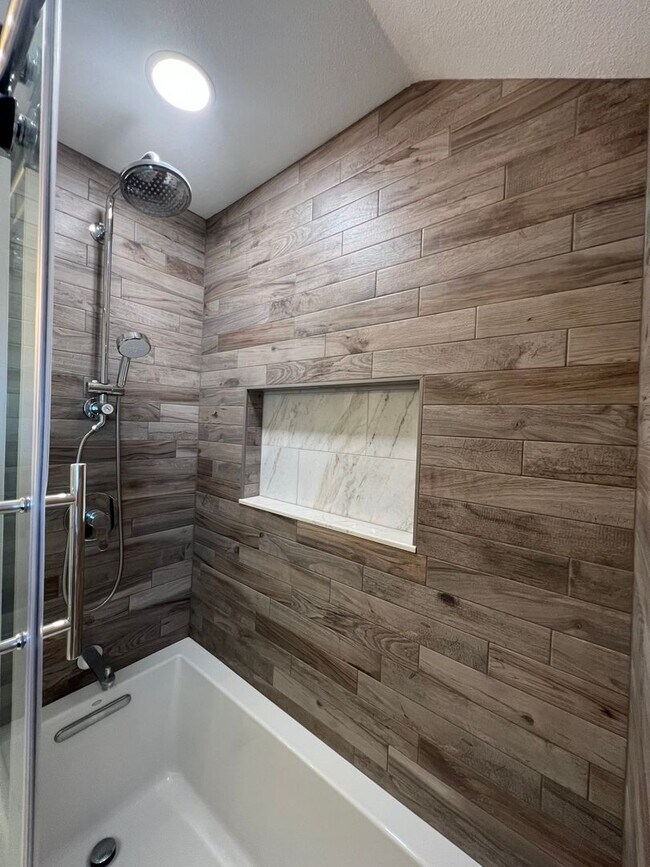 Building Photo - Downtown Benicia Remodeled Saltbox