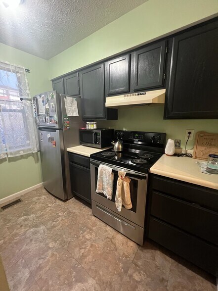 Building Photo - 153 Woodhaven Dr