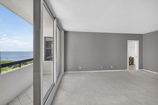 Building Photo - 4000 N Ocean Dr