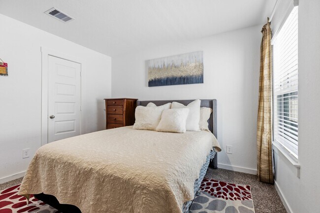 Building Photo - 31714 Melkridge Rd