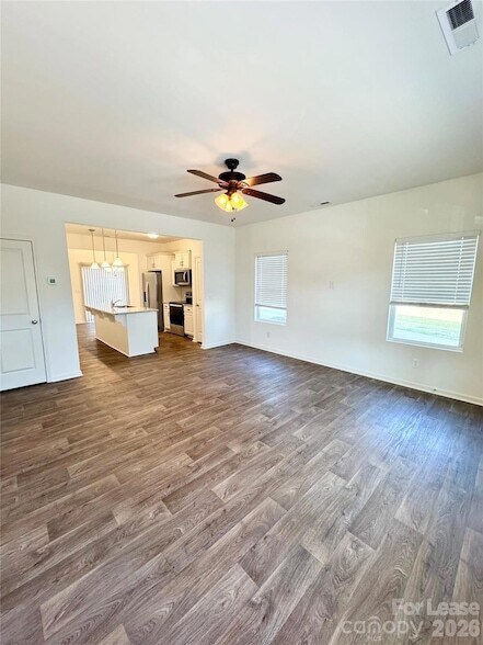 Building Photo - 13929 Clayborn St