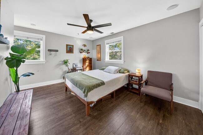 Building Photo - Modern 1BR/1BA in the Heart of Columbia Heights