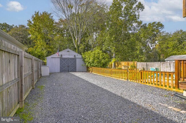 Building Photo - 6032 Melbourne Ave