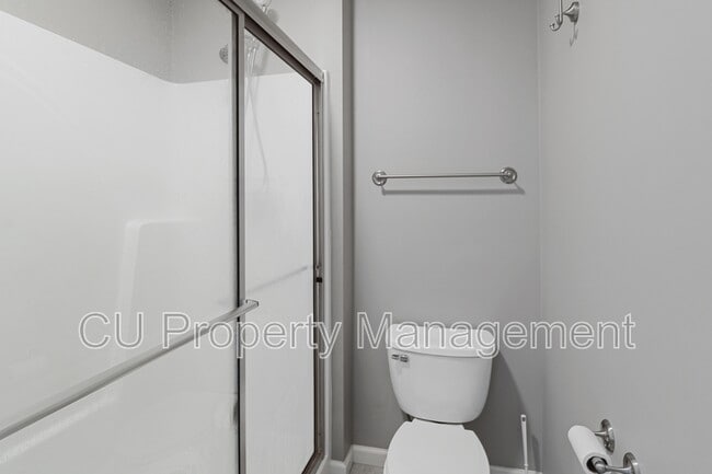 Building Photo - 3003 E Stillwater Landing