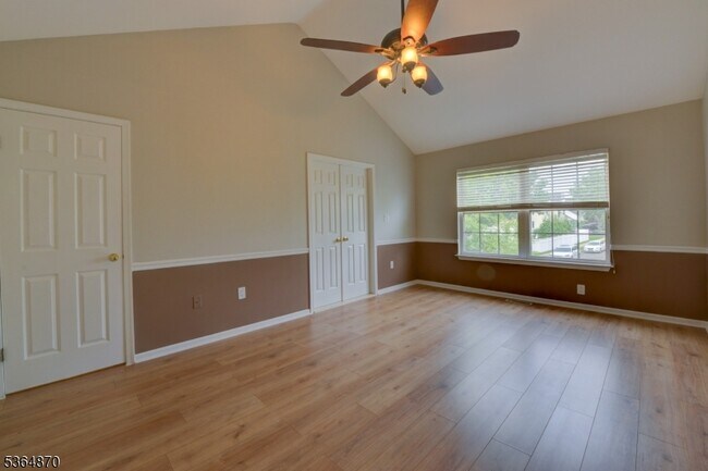 Building Photo - 5 Marco Polo Ct