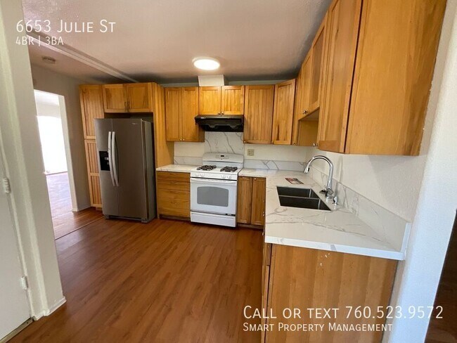 Building Photo - 6653 Julie St