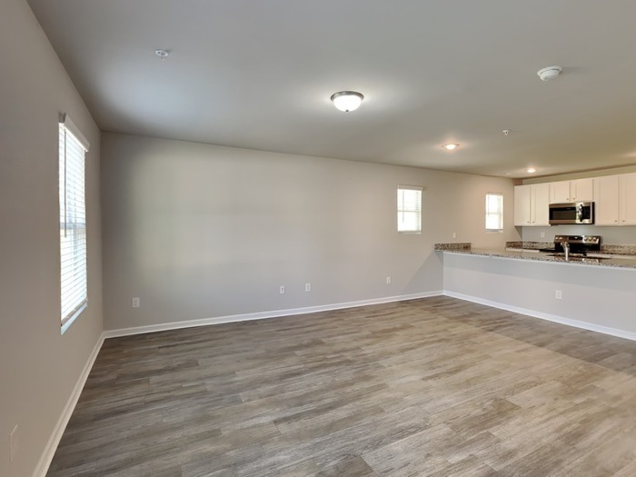Building Photo - 2129 Belmont Cir NE