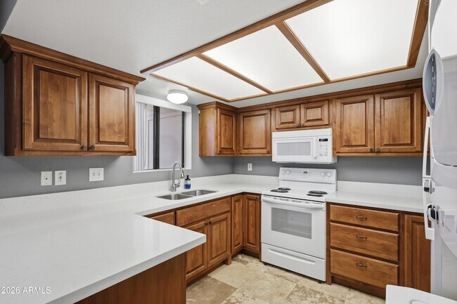 Building Photo - 3635 N 37th St
