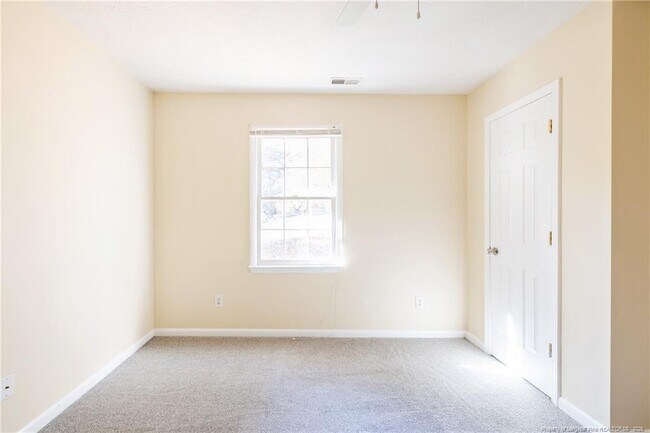 Building Photo - 1113 Oakstone Dr