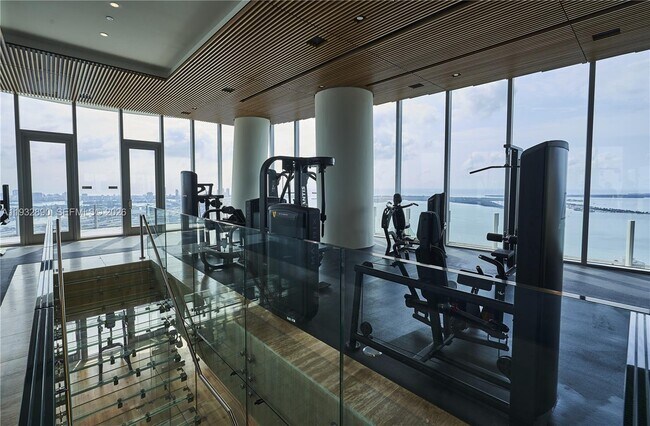 Building Photo - 300 Biscayne Blvd Way