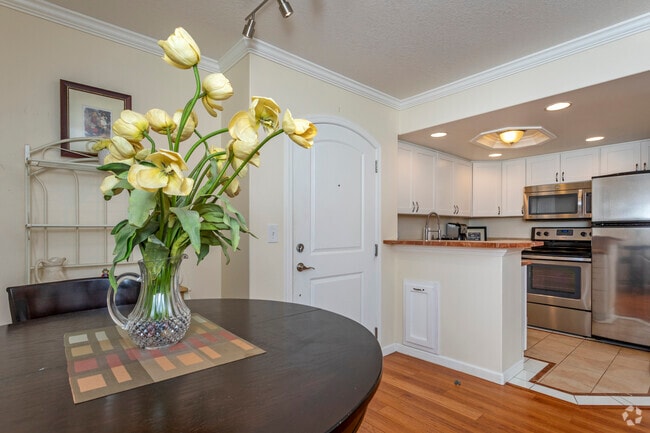 Interior Photo - Village Retreat
