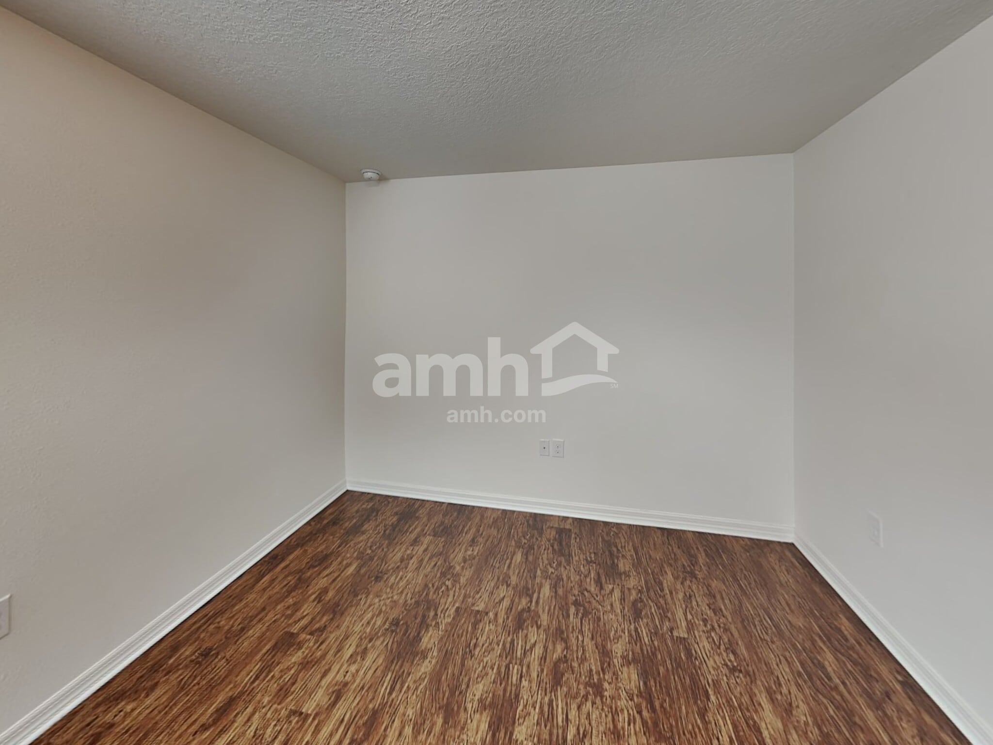 Building Photo - 823 Chatham Walk Dr