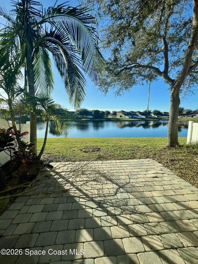 Building Photo - 855 Luminary Cir