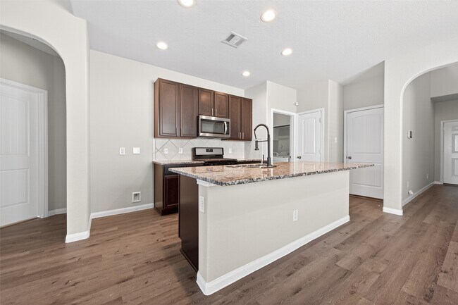 Building Photo - 3548 Cannon Dr