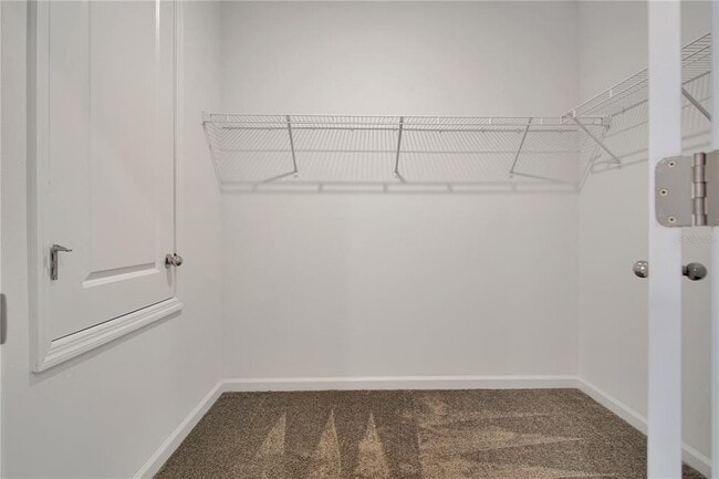 Building Photo - 668 Sand Pne Ln