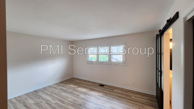 Building Photo - 7749 Lyman Ave
