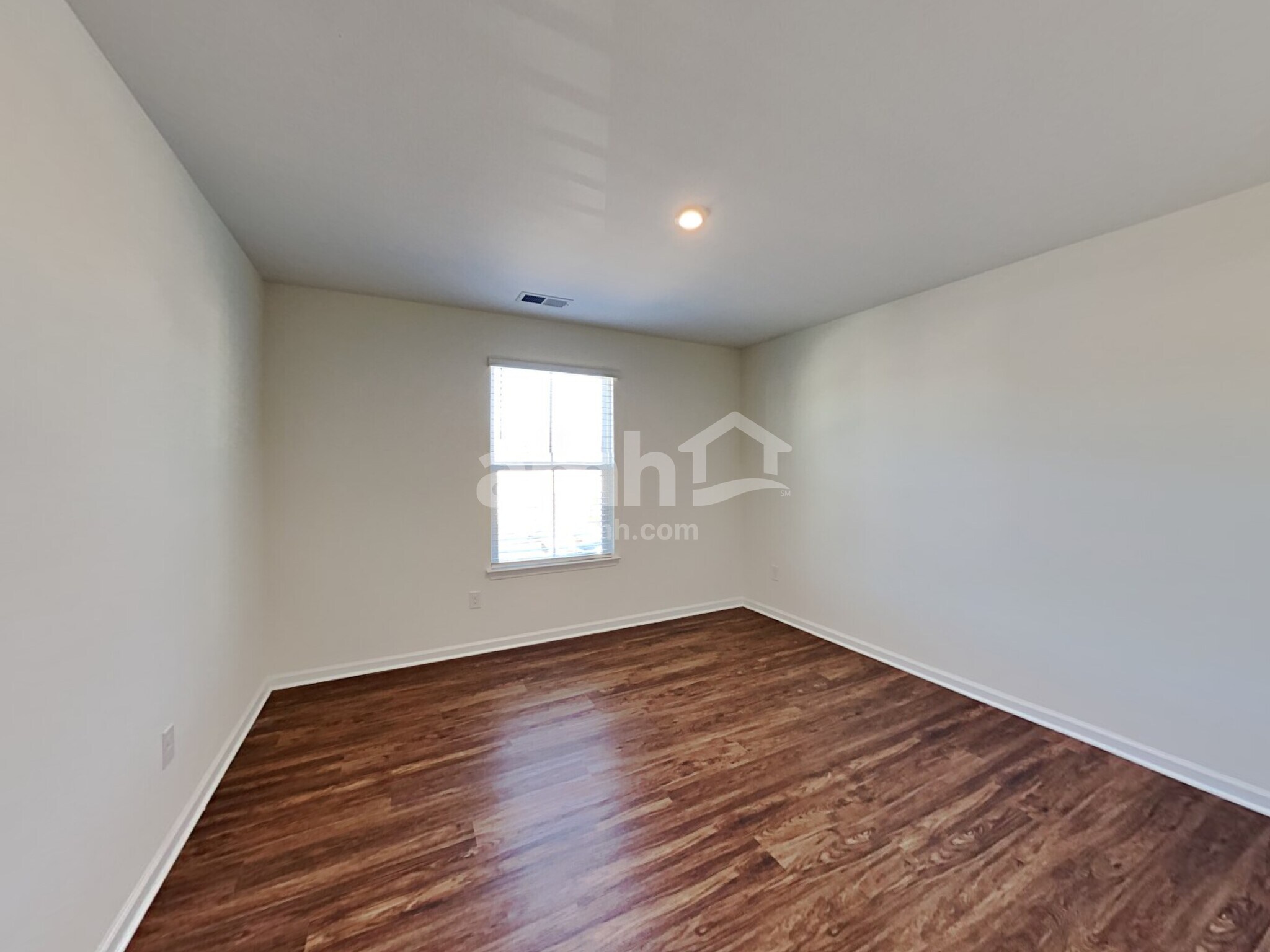 Building Photo - 624 Hamilton Park Dr