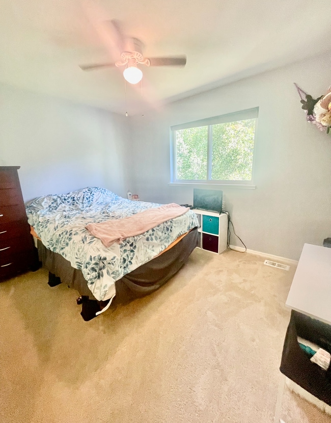Building Photo - Fantastic 4 bedroom single family home wit...