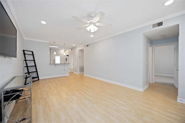 Building Photo - 3501 Chenevert St