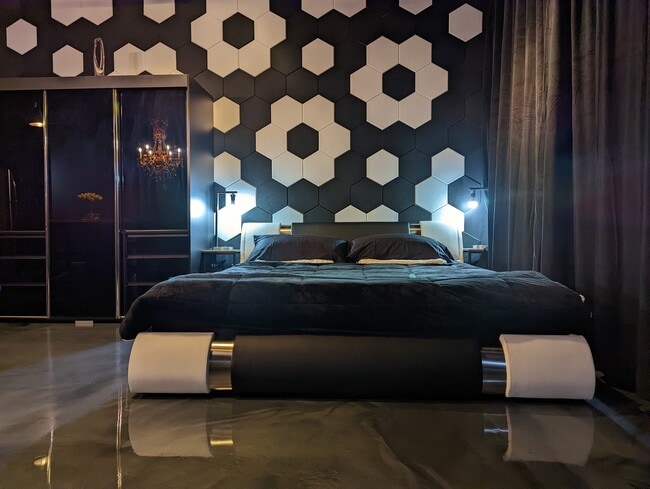 Building Photo - 1122 Jackson St