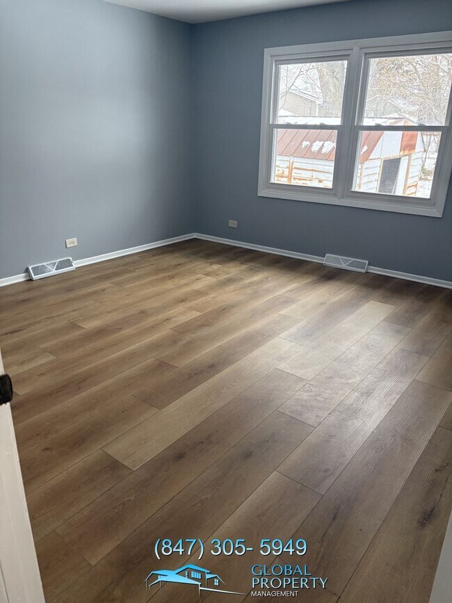 Building Photo - 3 Bedroom Home for Rent