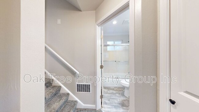 Building Photo - 2377 Downer Ave