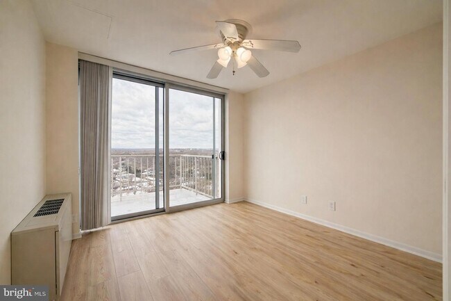 Building Photo - 301 N Beauregard St