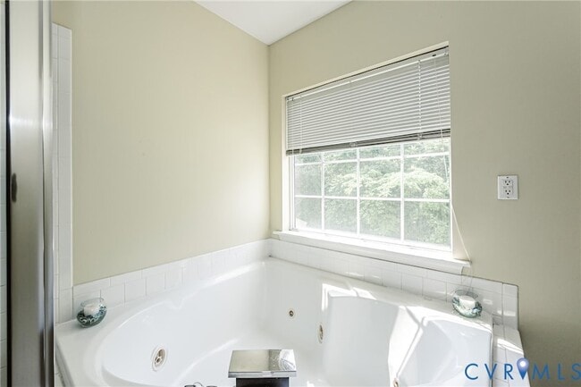 Building Photo - 811 Kiefer Field Ct