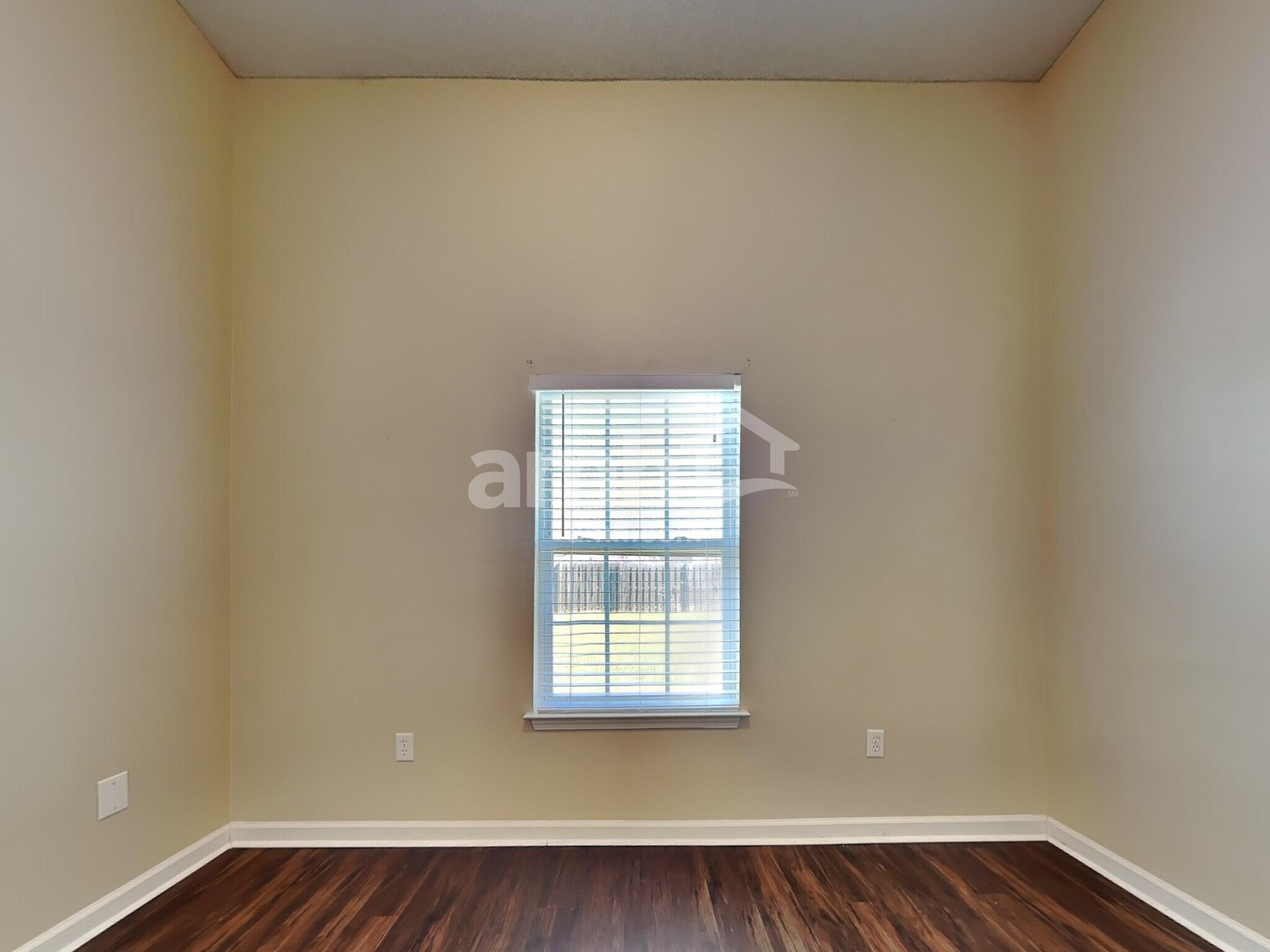 Building Photo - 822 Granite Ln