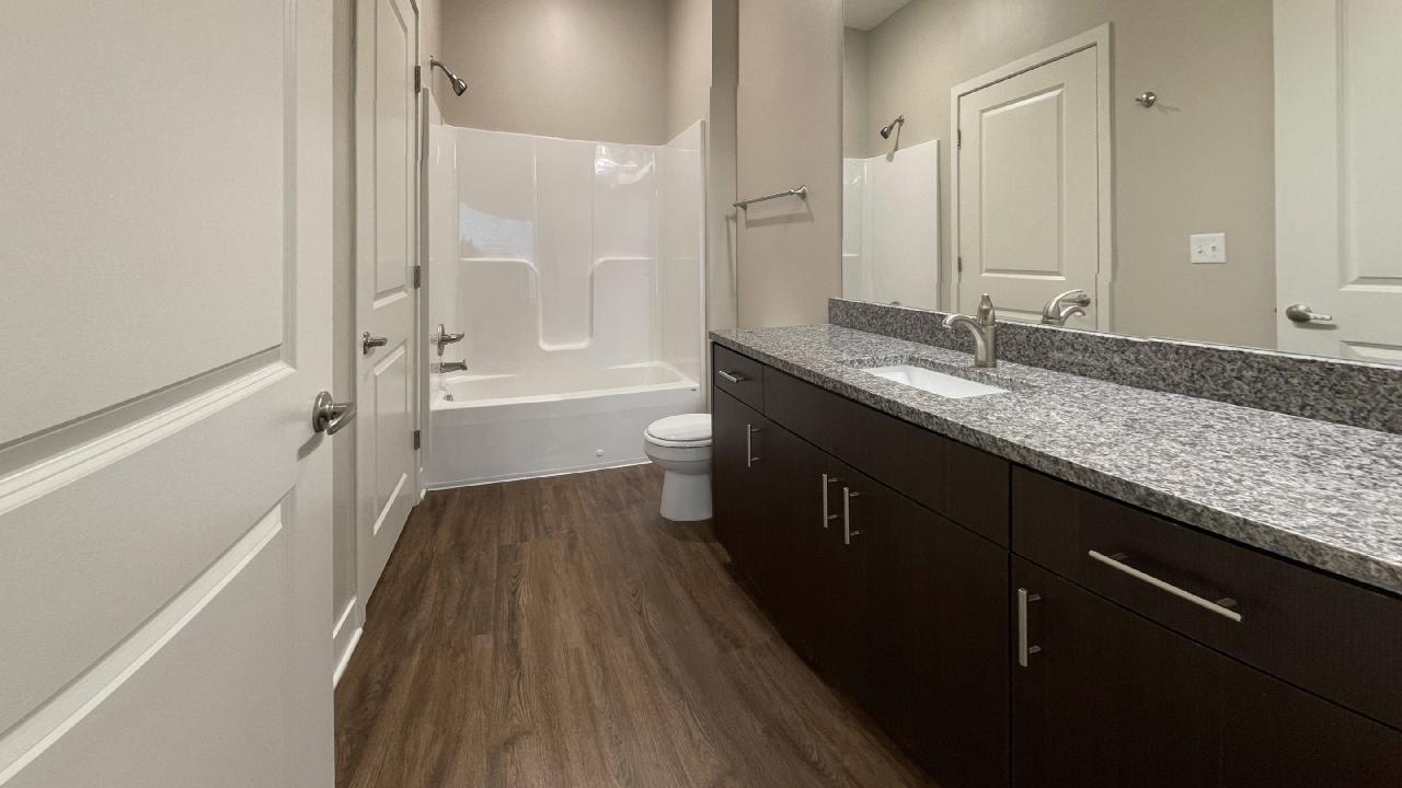 Building Photo - 5511 NE 80th Ter