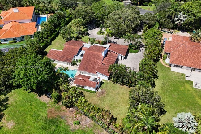 Building Photo - 8303 Old Cutler Rd