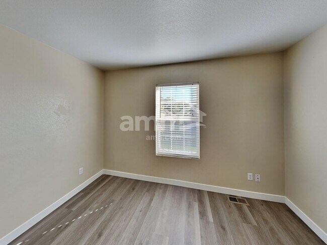 Building Photo - 18908 E 47th Dr