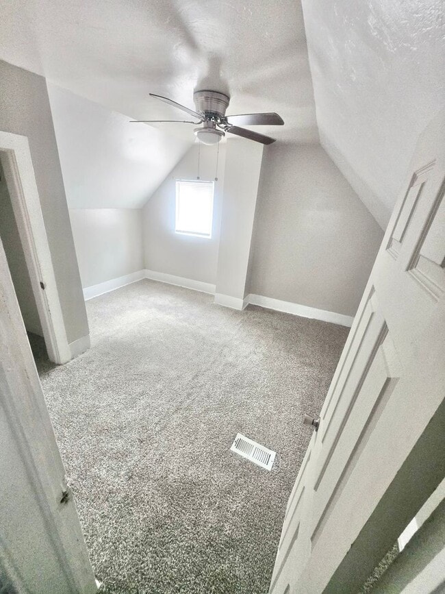 Building Photo - Charming 2-Story Home Near Riverwalk & I-25
