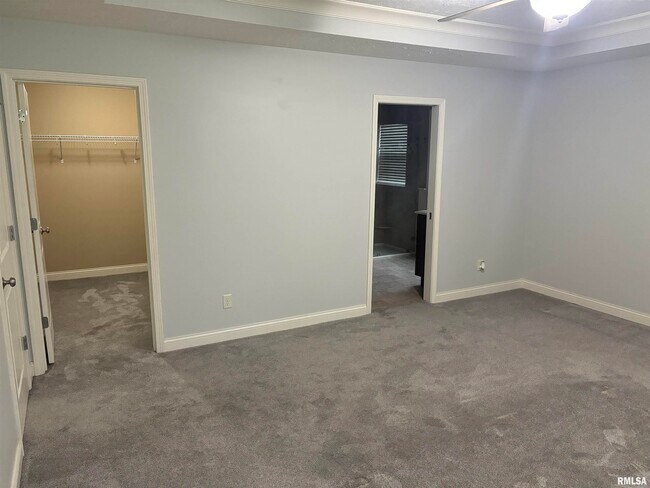 Building Photo - 2315 W Paddington Ct