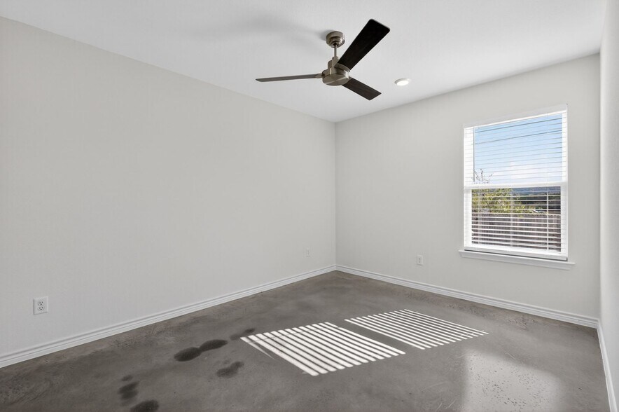 Building Photo - 1255 Concord Dr