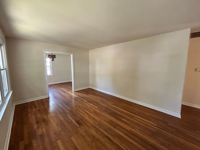 Building Photo - 1031 Derrymore Rd