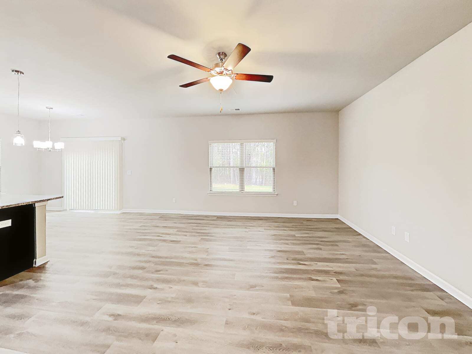 Building Photo - 139 Spring Knoll Dr