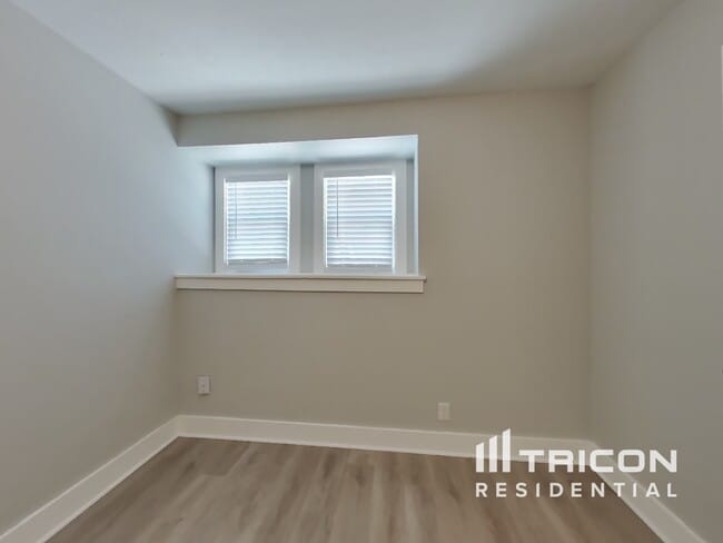 Building Photo - 9330 Highmeadow Dr