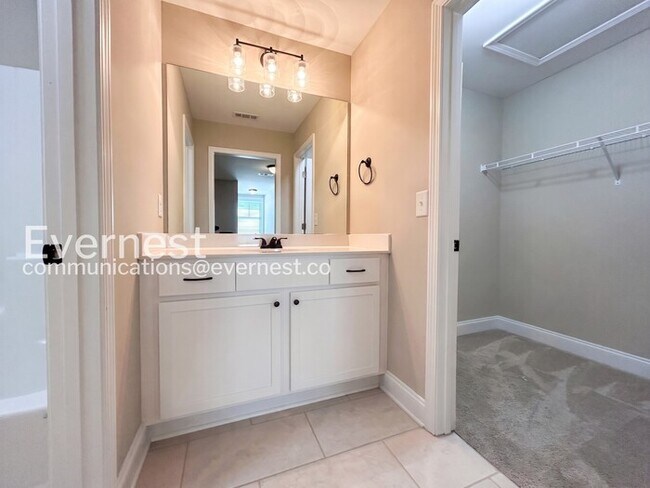 Building Photo - Spacious 3 Bed, 2.5 Bath Town Home with Garage and Patio | Pet Friendly | Available Now!