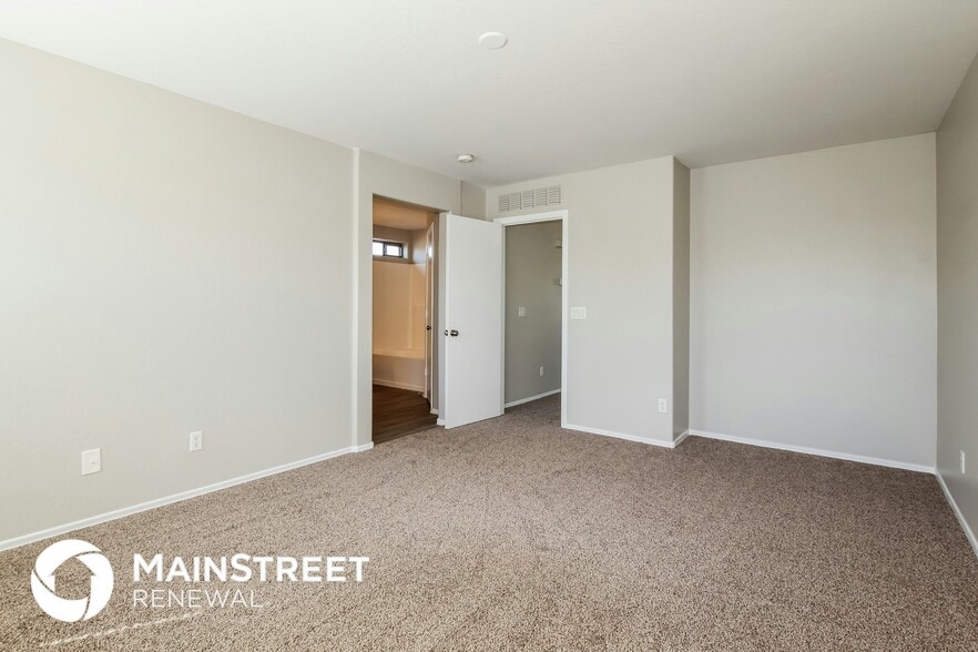 Building Photo - 17319 W Caribbean Ln