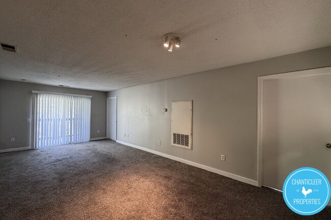 Building Photo - 303 Smith Level Rd