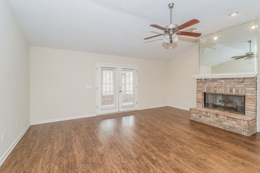 Building Photo - 3322 Brahma Ct