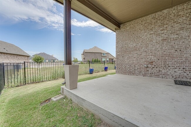 Building Photo - 1651 Sonnet Dr